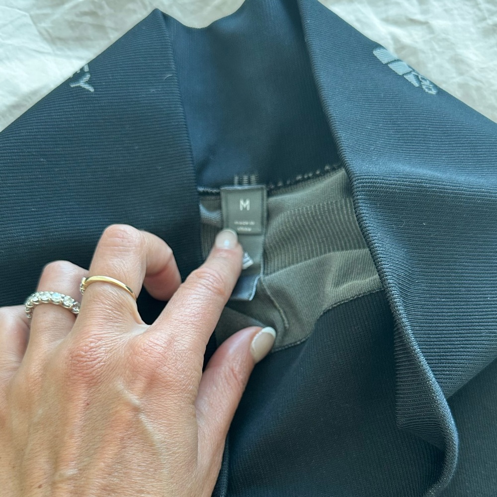 Adidas by Stella McCartney Black and Gray Leggings & Matching Top Set - Picture 7 of 7